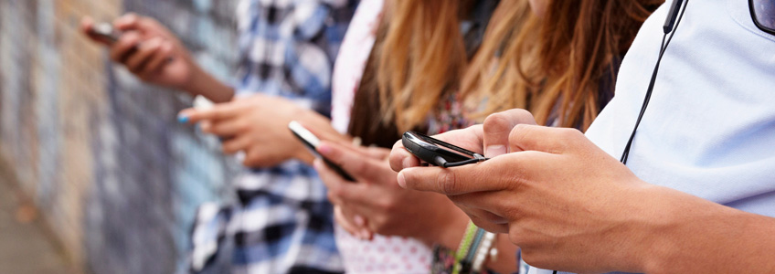 Millenials smartphones